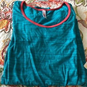 LuLaroe classic tee 2XL NWT